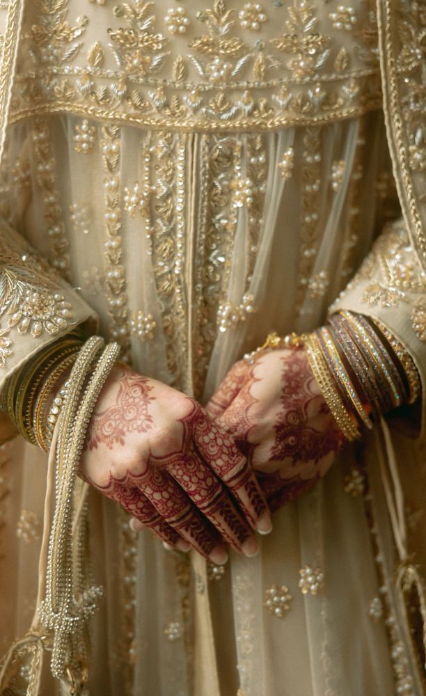 Deep bridal henna stain